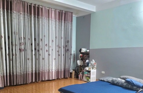 Bán gấp Liền kề Văn Phú, Hà Đông: Vỉa hè rộng, Ô tô Đỗ cửa, vào nhà:  50m2, 4T, MT5m, 11 tỷ